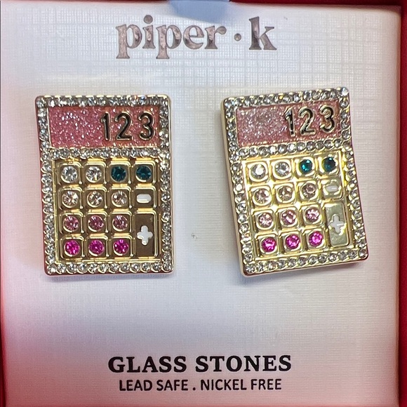 Piper K | Whimsy Calculator Earrings 🍎 - Picture 5 of 7